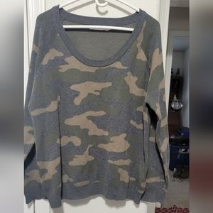 Stitches & Stripes women's plus size XXL camo print top.